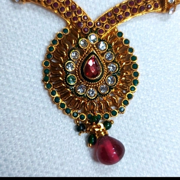 Antique Gold Plated Necklace set - Picture 2 of 6